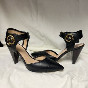 Coach pumps leather size 7
